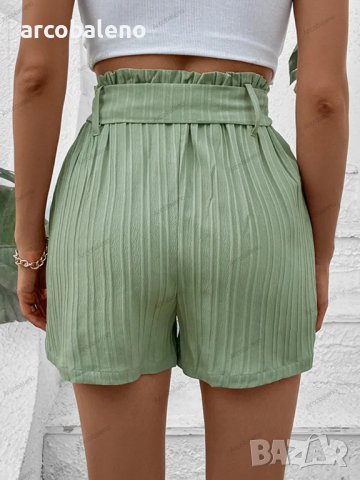Малки свежи дамски зелени плисирани къси панталони, снимка 4 - Къси панталони и бермуди - 41245232