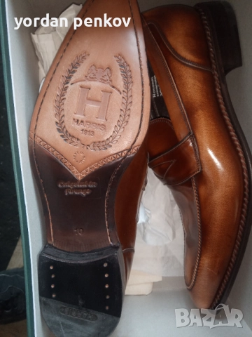 Ръчно рисуван кожен мокасин