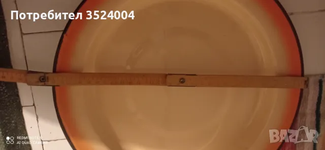 Нова голяма емайлирана чиния  може да се пече в нея 70-80  на миналия век , снимка 2 - Чинии - 48775059