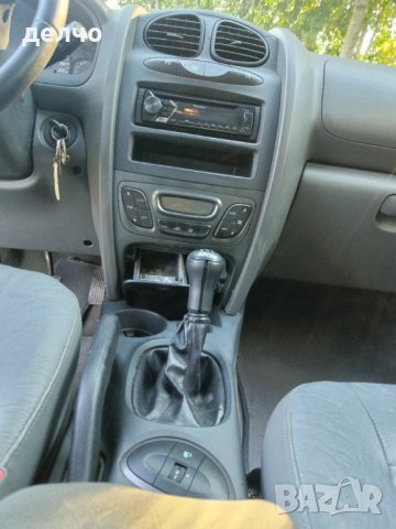 Джип Хюндай Санта Фе, снимка 3 - Автомобили и джипове - 39475399