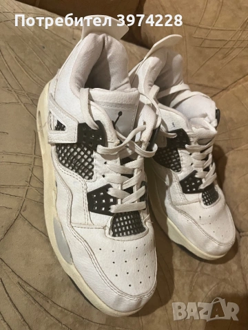 Детски маратонки Джордан, снимка 2 - Детски маратонки - 53155862