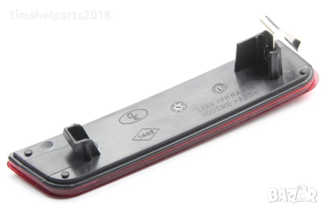 Рефлектор в задна броня ляв или десен Dacia Duster Sandero Logan