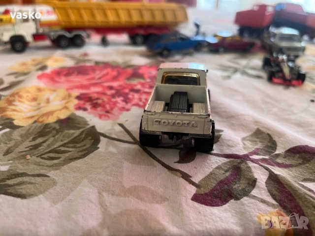 Френски Мажорет Тойота 1:60, снимка 5 - Колекции - 52653645