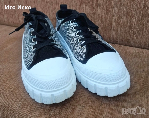 Дамски модерни кецове , снимка 7 - Кецове - 52024588