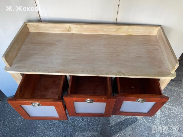 Масивен шкаф, снимка 3 - Шкафове - 53409177