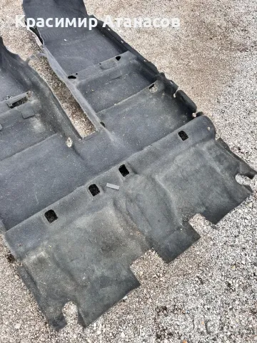 Мокет за Тойота Аурис. 2010-2012г. Две врати , снимка 2 - Части - 49652639