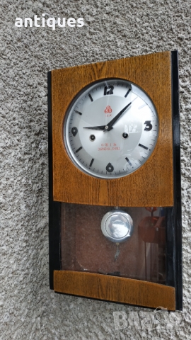 Продавам стар стенен часовник - 555 - Антика - 1960"г., снимка 4 - Антикварни и старинни предмети - 21184090