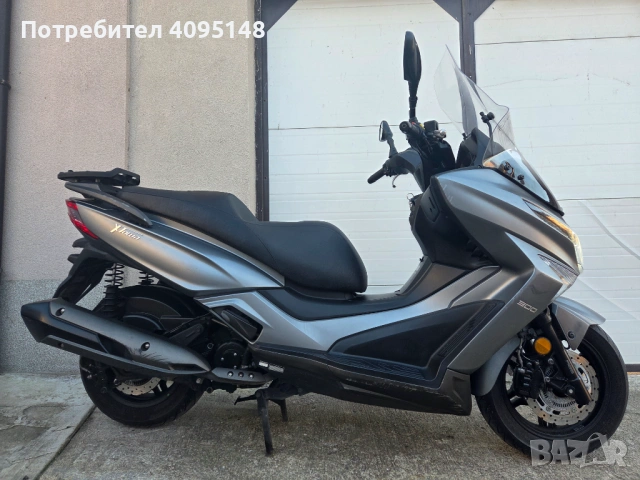 Kymco X Town 300i 2017, снимка 11 - Мотоциклети и мототехника - 53636540