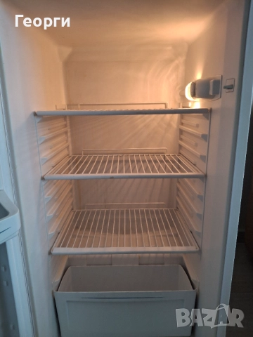 ХЛАДИЛНИК С ФРИЗЕР