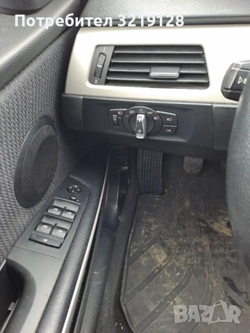 BMW 320i Седан, снимка 13 - Автомобили и джипове - 53364817