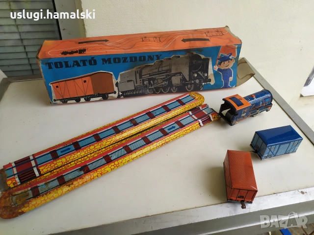 Стара ламаринена играчка/влак