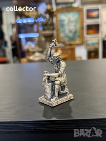 Колекционерска миниатюра -  „Секачът на монети“. №7889