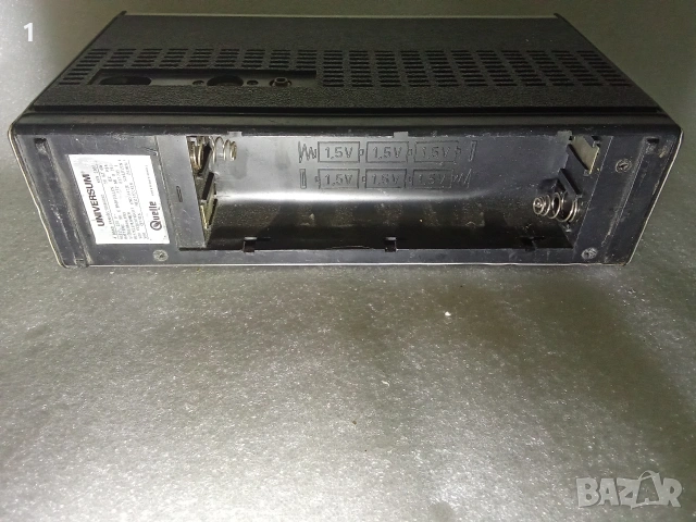 Ретро радио Universum, снимка 8 - Радиокасетофони, транзистори - 53746756