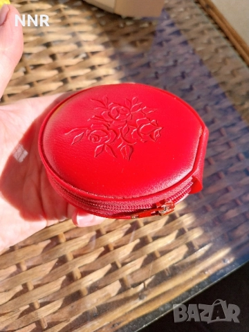 Стара пудриера - нова