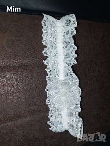 Бели дантелени жартиери за бедро с цвете, снимка 2 - Бельо - 42459617