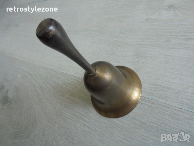 № 8232 Стара месингова камбанка / звънец  