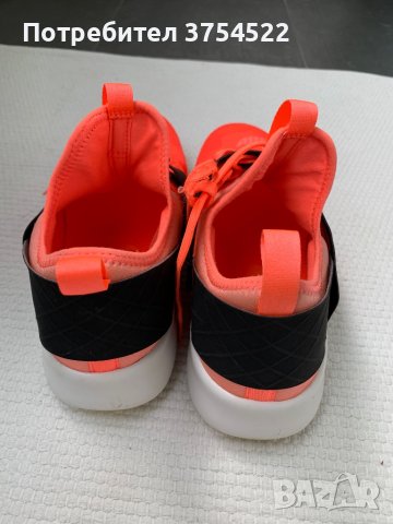 Дамски маратонки Nike Zoom, снимка 3 - Маратонки - 42257937