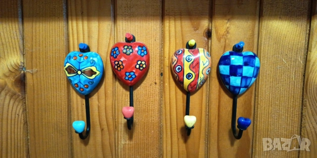 Ръчно рисувани керамични закачалки във форма на сърце, снимка 8 - Декорация за дома - 53296102