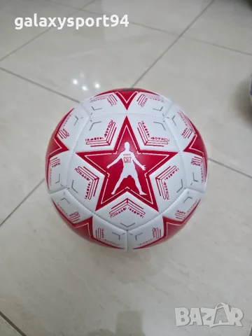 Топка Роналдо червена звезда с фигура Шампионска лига 2027 Cristiano Ronaldo