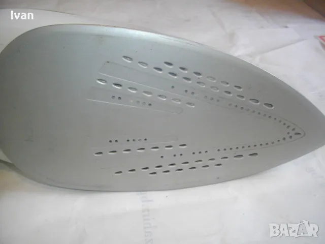 BOSCH 9310 ИСПАНСКА ЕЛЕКТРИЧЕСКА ПАРНА ЮТИЯ ПОЧТИ НОВА ОТЛИЧНА БОШ ВИСОК КЛАС, снимка 10 - Ютии - 48329456