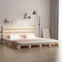 vidaXL Рамка за легло без матрак 200x200 см масивна чамова дървесина, снимка 2