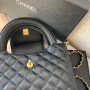 Chanel Дамска Черна Кожена Чанта С Къса И Дълга Дръжка С Торбичка На Марката Прада Шанел Код 66Btq6, снимка 5
