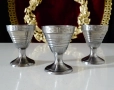 Калаени чаши на столче,за ракия,ликьор. , снимка 1