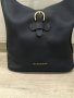 Burberry тъмно синя чанта, снимка 3