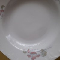 Порцеланови чинии, снимка 2 - Чинии - 41137971