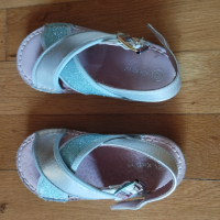 Детски сандали за момиче!, снимка 2 - Детски сандали и чехли - 44694377