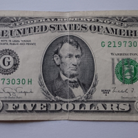 5 долара САЩ 1988 , стария вид ,,Малка глава" Банкнота от САЩ , снимка 1 - Нумизматика и бонистика - 44716882