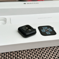 НОВ! /*ЛИЗИНГ*/ Apple Watch SE 2 (2nd Gen) Midnight / Часовник, снимка 5 - Смарт гривни - 44926101