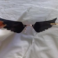Слънчеви очила във формата на криле, снимка 3 - Слънчеви и диоптрични очила - 33801407