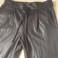 ONLY  нов спортно елегантен панталон с ефект на кожа , снимка 2 - Панталони - 42122175