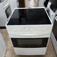 Свободно стояща печка с керамичен плот VOSS 60 см широка 2 години гаранция!, снимка 1 - Печки, фурни - 44833974