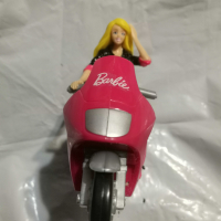 Барби кукла на мотор  пластмасова играчка фигурка за игра и торта, снимка 2 - Фигурки - 36129066