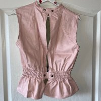 Нов бебешко розов кокетен елегантен кожен топ розова блуза кожена , снимка 2 - Корсети, бюстиета, топове - 40364402