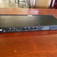 Alesis quadraverb, снимка 4 - Ресийвъри, усилватели, смесителни пултове - 41887190