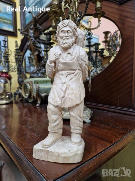 Антикварна швейцарска фигура статуетка дърворезба , снимка 1