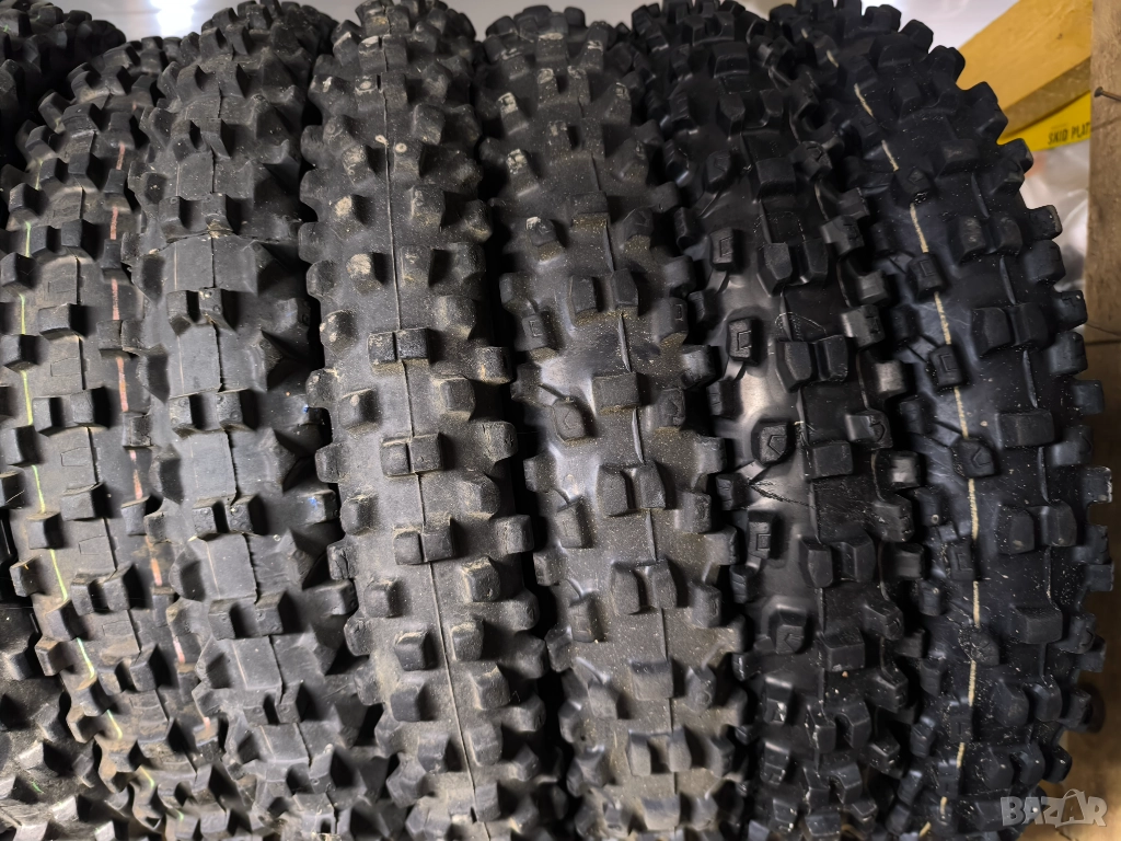 70 100 19 кросови гуми , снимка 1