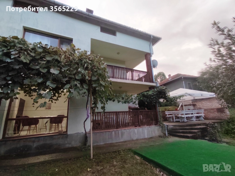 Продавам новопостроена къща на 2 етажа и мансарден етаж. Строителство 2009г.,на 3км от Трявна, снимка 1