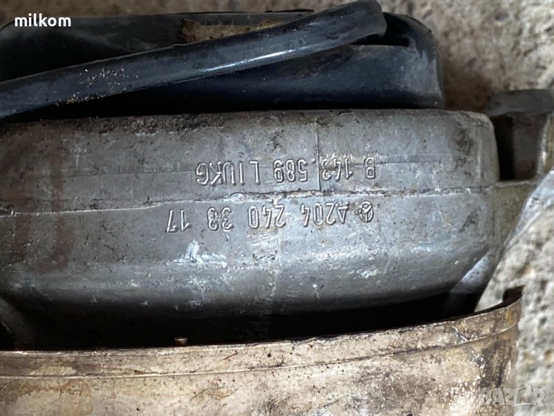 Държач мотор тампон за двигател мерцедес w204 x204 и др  a2042403817 a2042403917 4 по 4 4x4 4matic, снимка 1