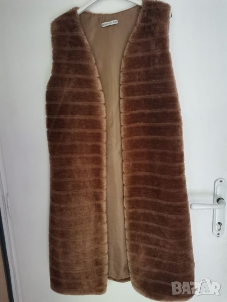 Пухкав дълъг дамски елек, снимка 1