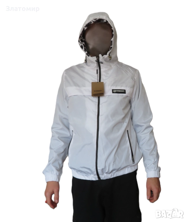 Чисто нова Ветровка Burberry размер M, снимка 1