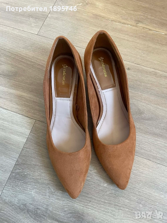 Обувки Stradivarius на ток от изкуствен велур, снимка 1