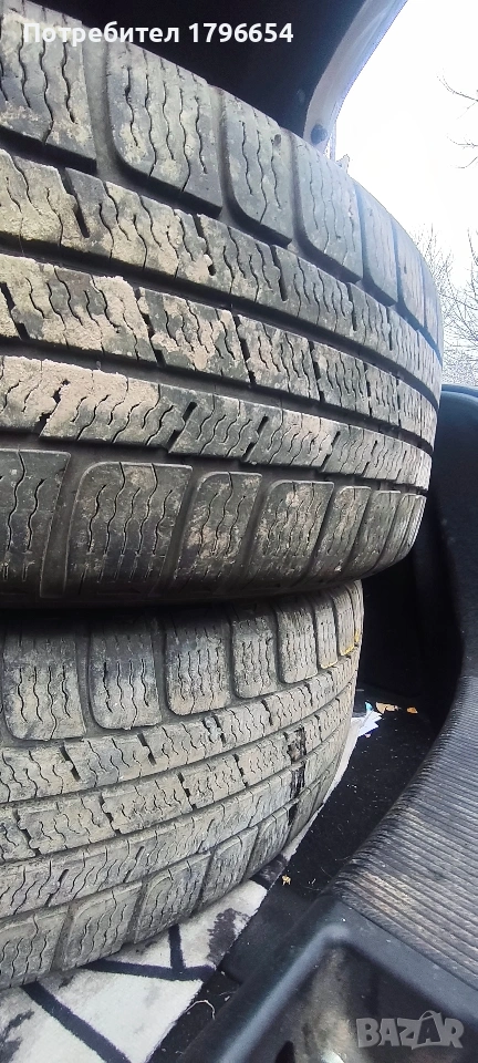 235.65.17 Гуми , снимка 1