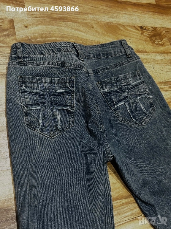 vintage bootcut jeans с кръстове, снимка 1