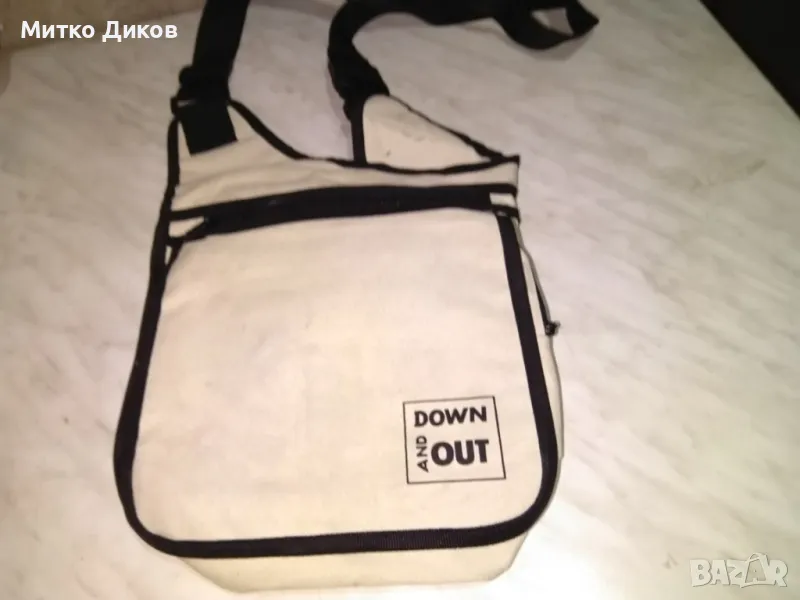 Чанта през рамо промазан плат Даун анд аут 25х25см отлична, снимка 1