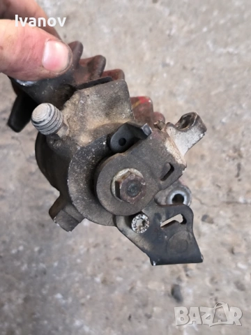 Заден десен спирачен апарат за Голф 4 Ауди А3 Сеат Шкода Бора Пасат Джета, снимка 3 - Части - 53205950