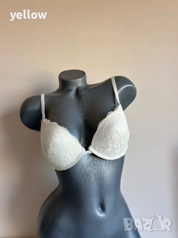 Бял сутиен дантела 